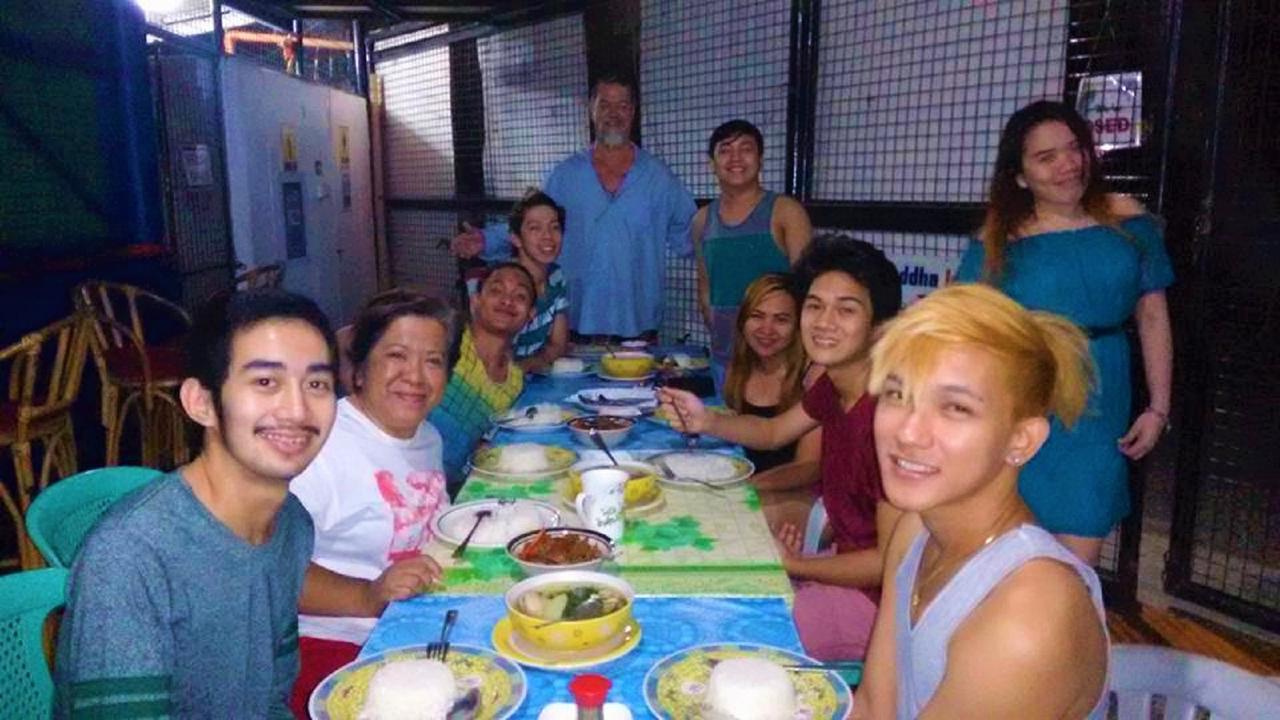 Happy Buddha Inn Puerto Galera Esterno foto